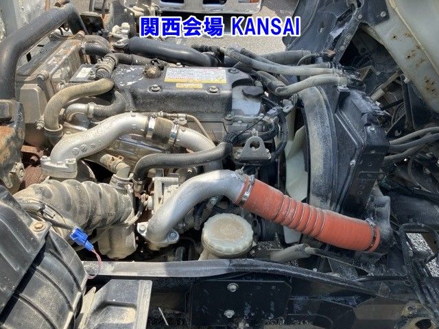 2012 Isuzu Forward dump auction photo 8