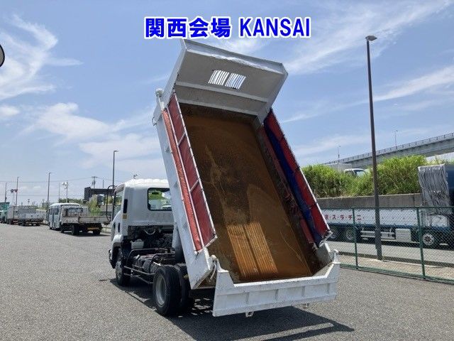 2012 Isuzu Forward dump auction photo 17