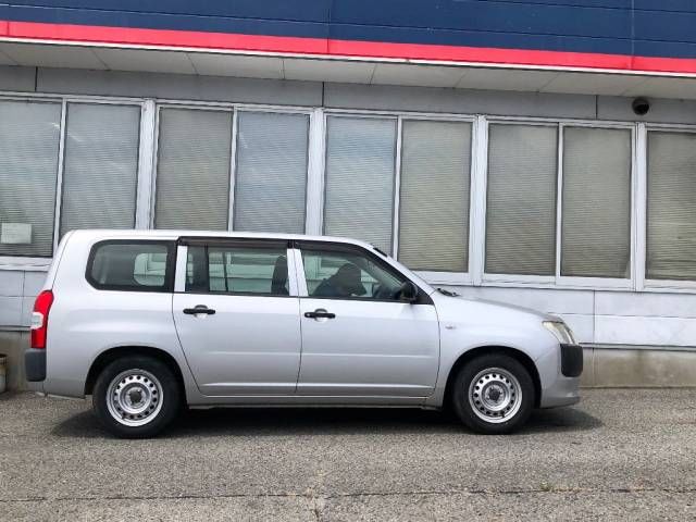 2015 Toyota Succeed U auction photo 2