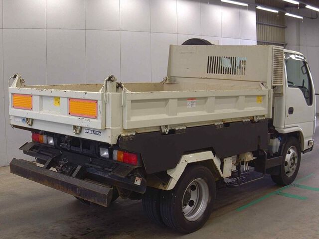 2010 Isuzu Elf dump auction photo 5