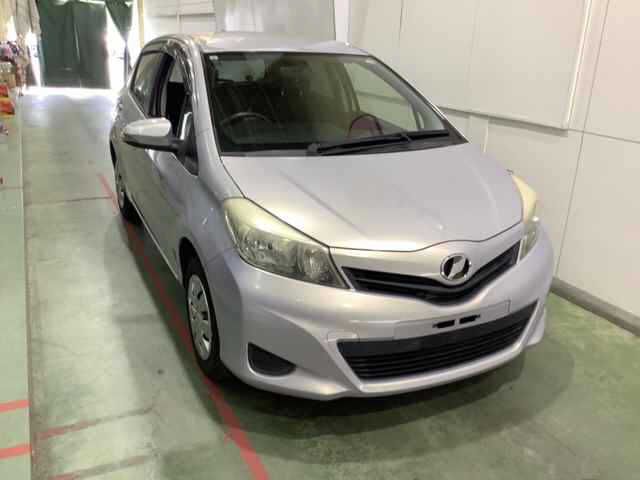 Japan Auction Vehicles 4 2013 Toyota Vitz auction photo