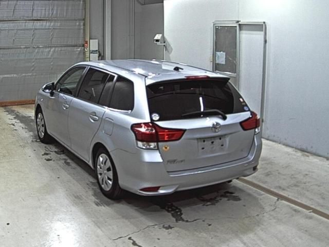 2015 Toyota Corolla Fielder 1.5G auction photo 2