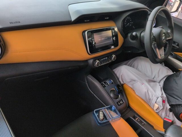 2021 Nissan Kicks XツートーンインテリアED auction photo 3