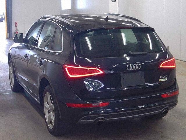 2014 Audi Q5 2.0TFSIクワトSライ 4WD auction photo 2