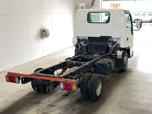 2003 Isuzu Elf Flat body chassis auction photo 3