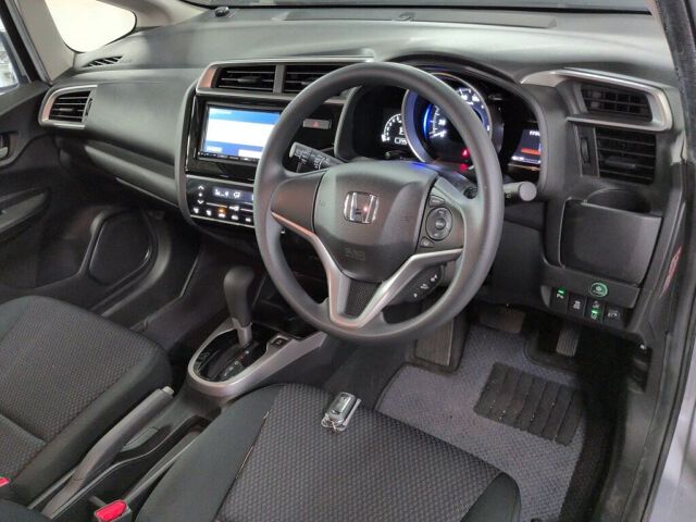 2020 Honda Fit 13G・F auction photo 3