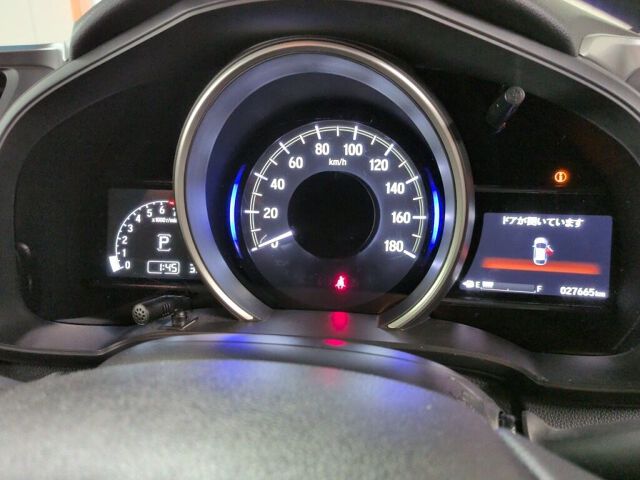 2020 Honda Fit 13G・F auction photo 6