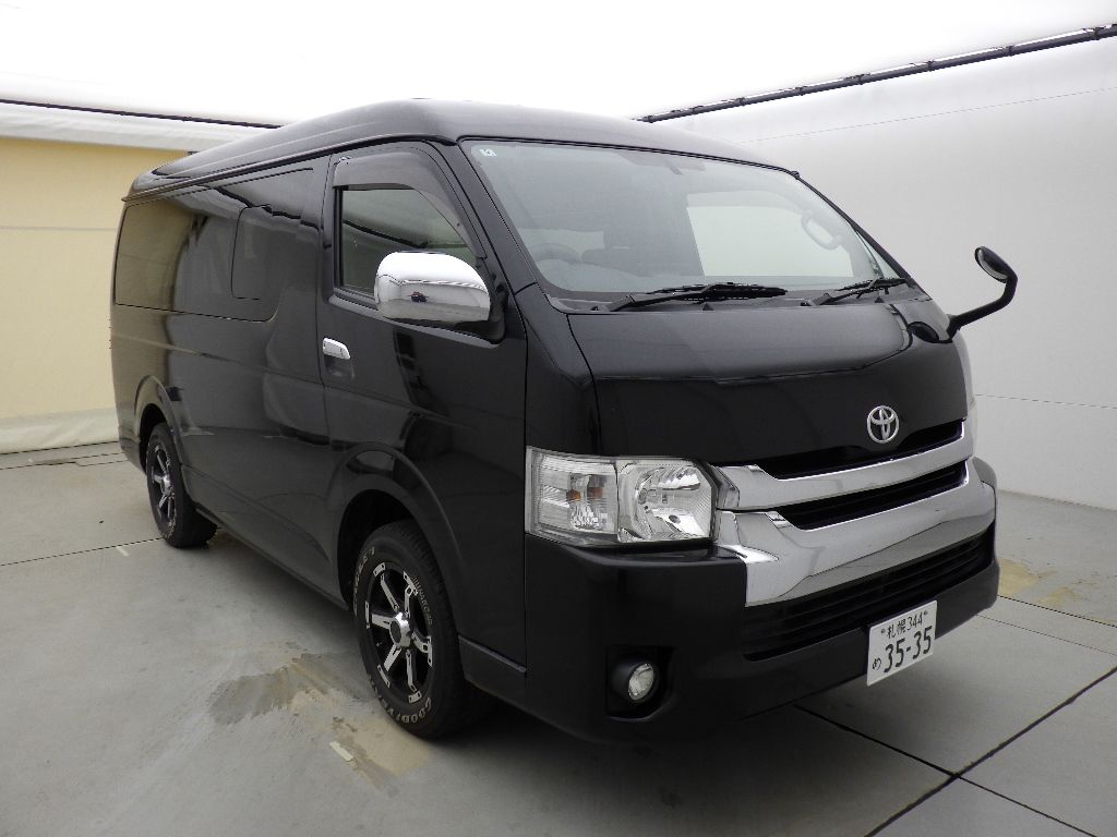 2016 Toyota Hiace 4WD GL Japan auction vehicle
