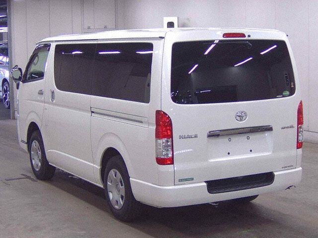 2017 Toyota Hiace L Super GL Dark 4WD auction photo 2
