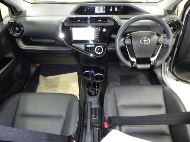2019 Toyota Aqua Gソフトレザーセレクション auction photo 3