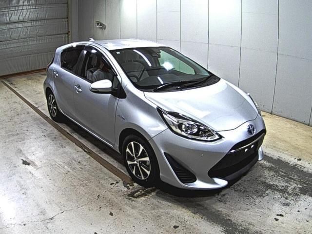 2019 Toyota Aqua Gソフトレザーセレクション Japan auction vehicle