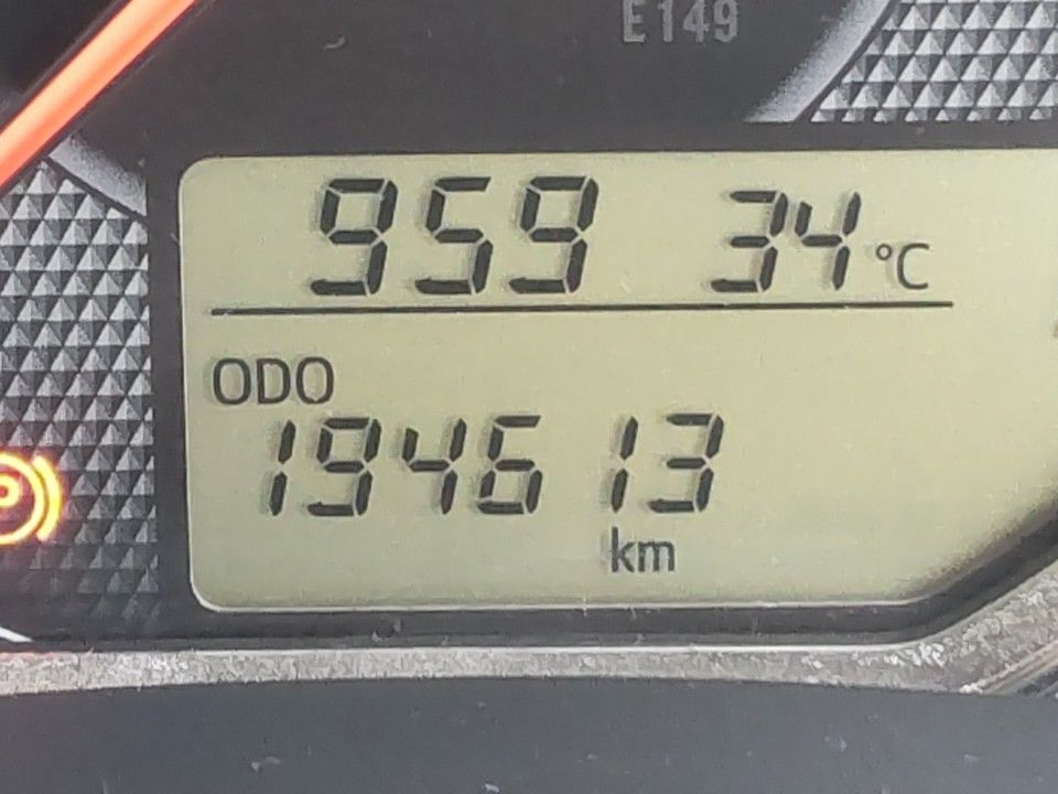 2015 Toyota Corolla Fielder auction photo 10
