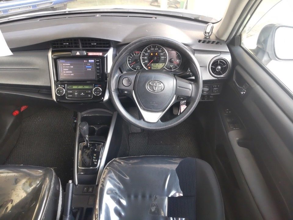 2015 Toyota Corolla Fielder auction photo 3