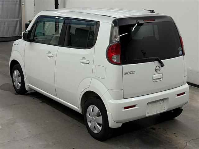2011 Nissan モコ X auction photo 2