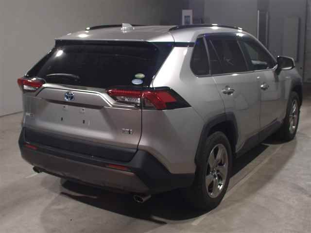2019 Toyota RAV4 4WDハイブリッドG auction photo 2