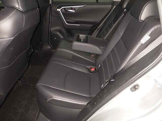 2019 Toyota RAV4 4WDハイブリッドG auction photo 6