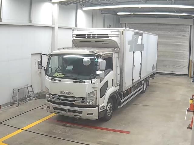 2018 Isuzu Forward 冷蔵・冷凍車 Japan auction vehicle