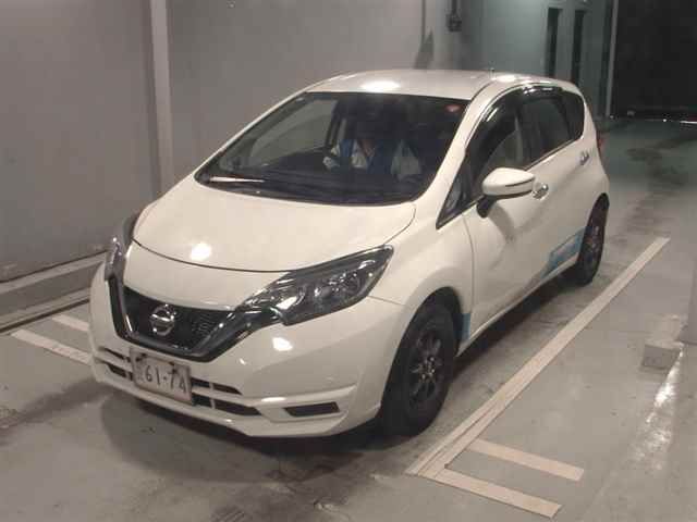2020 Nissan Note X エマブレ auction photo 4