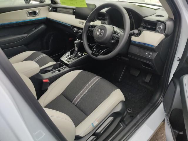 2026 Honda Vezel e:HEV Z Play Package auction photo 3