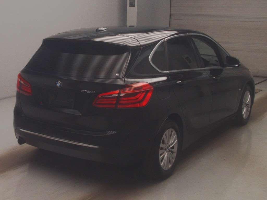 2015 BMW 2 Series 218D auction photo 2