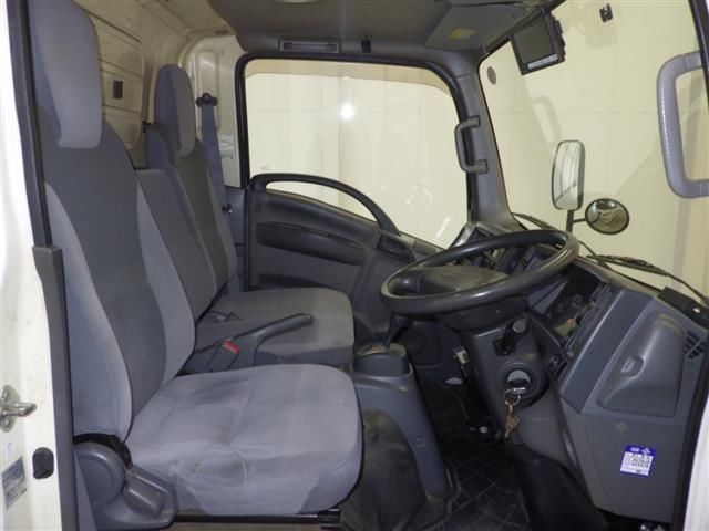 2016 Mazda タイタン chassis auction photo 5