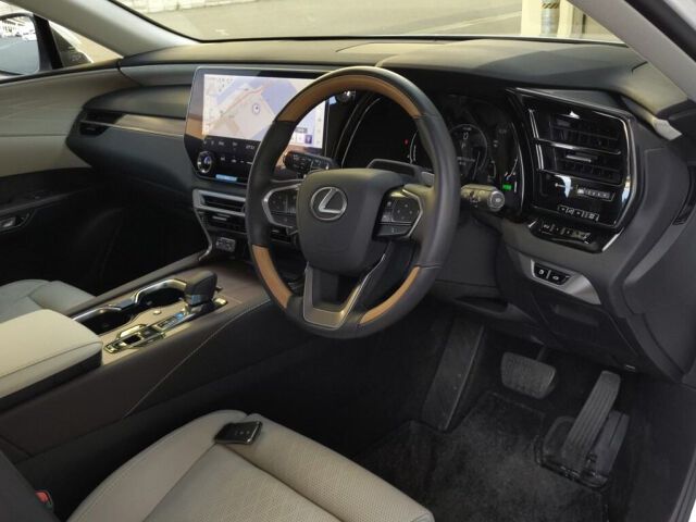 2024 Lexus RX RX350HバージョL auction photo 3