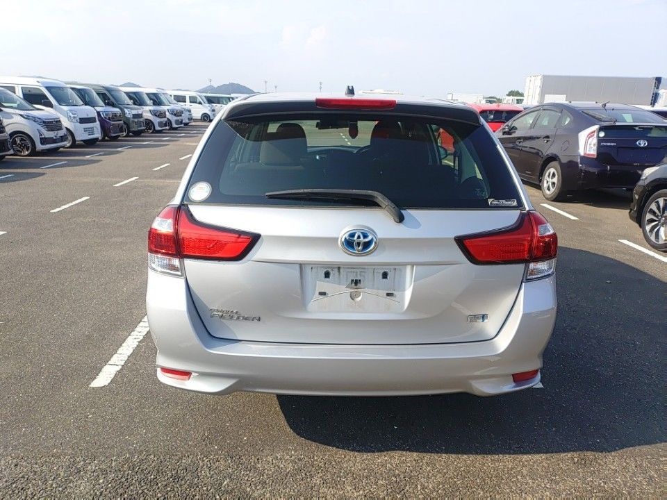 2021 Toyota Corolla Fielder auction photo 5