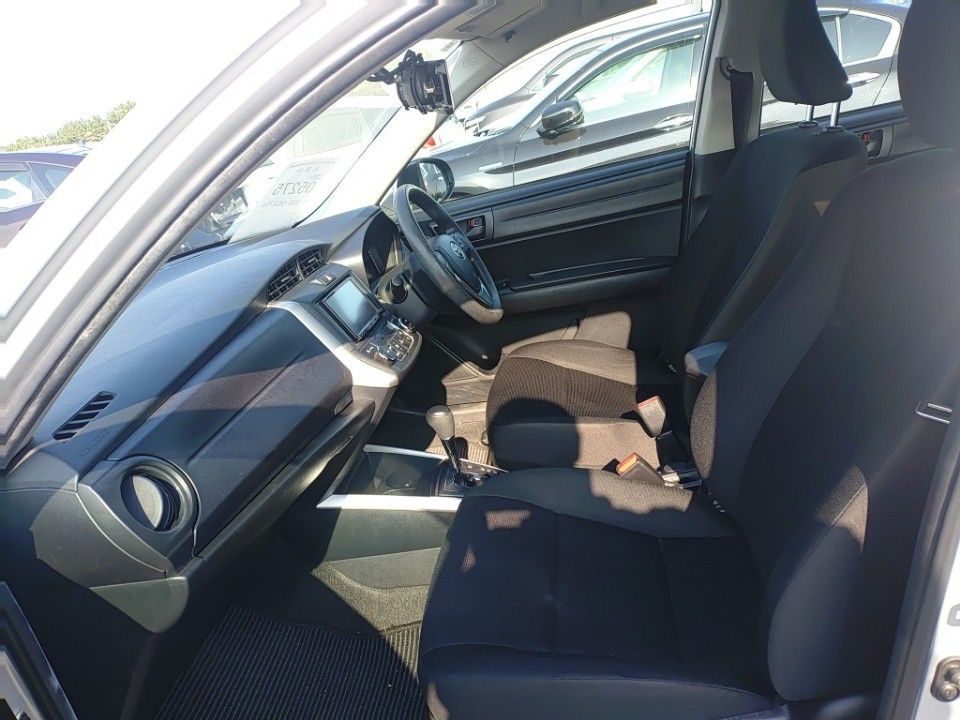 2021 Toyota Corolla Fielder auction photo 16