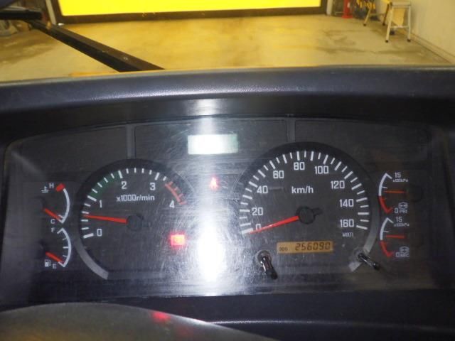 2009 Isuzu Forward 平ボディ auction photo 6