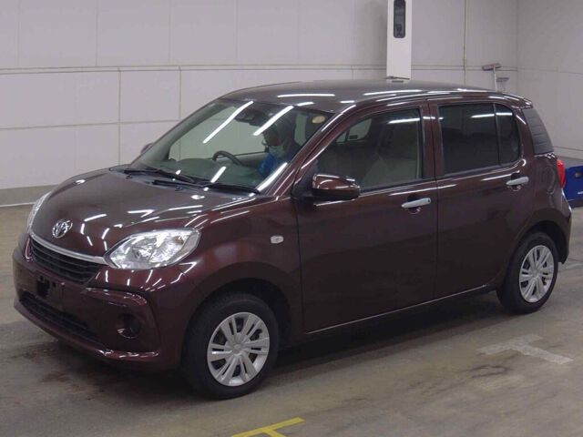2022 Toyota Passo X Lパッケージ 4WD auction photo 4