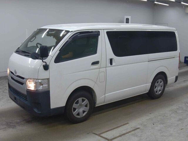 2015 Toyota Hiace Long DX 4WD auction photo 4