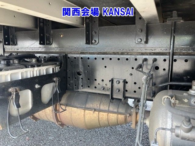 2013 Isuzu Forward Aluminum Wing auction photo 11