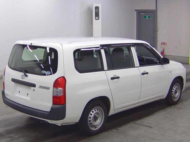 2016 Toyota Succeed UL auction photo 5