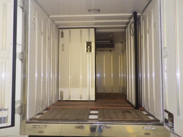 2021 Toyota Dyna Refrigerated and frozen trucks auction photo 4