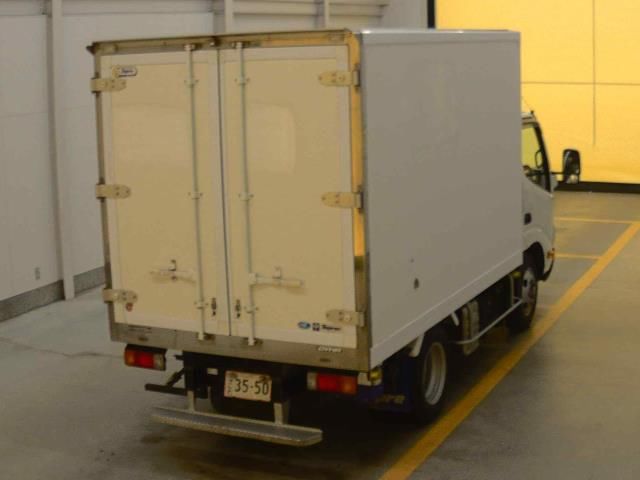2021 Toyota Dyna Refrigerated and frozen trucks auction photo 2