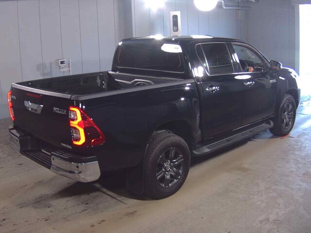 2023 Toyota Hilux Z 4WD auction photo 5