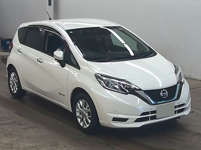 2018 Nissan Note EパワーXFOUR 4WD Japan auction vehicle