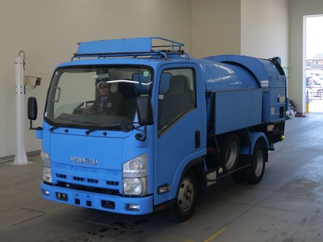 2012 Isuzu Elf ジンカイ Japan auction vehicle