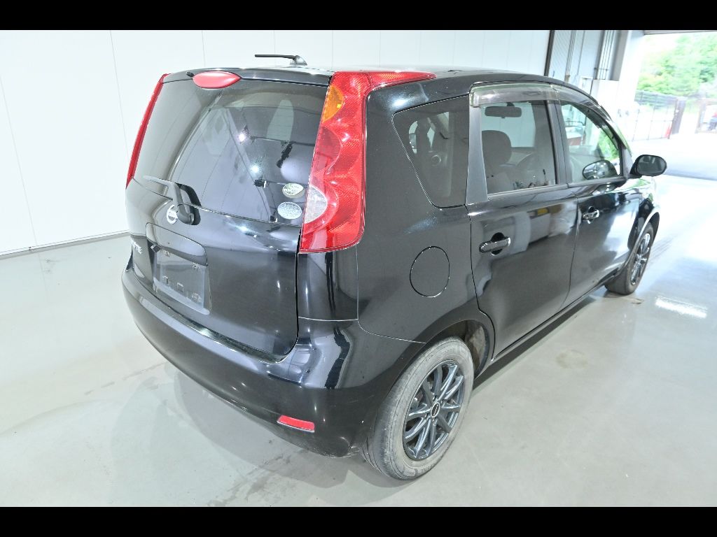 2011 Nissan ノート HB 15X SV auction photo 2