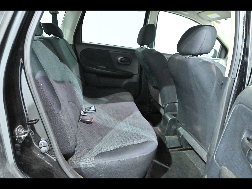 2011 Nissan ノート HB 15X SV auction photo 7