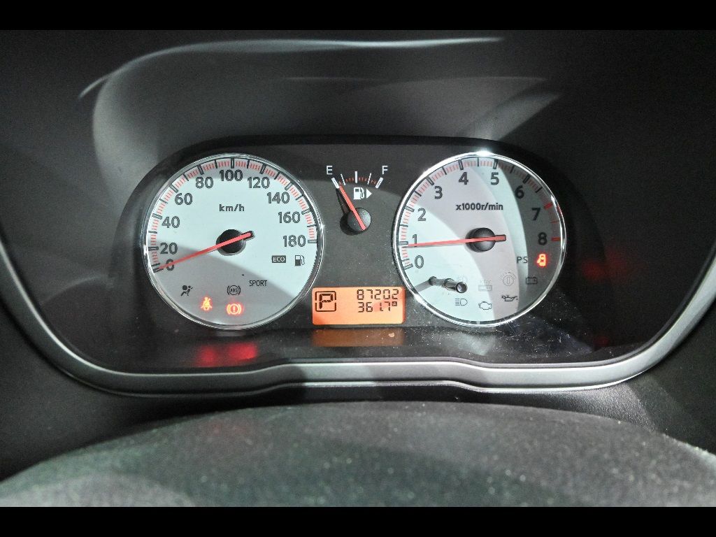 2011 Nissan ノート HB 15X SV auction photo 9