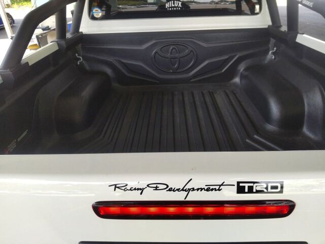 2023 Toyota Hilux Z GRスポーツ 4WD auction photo 6