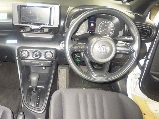 2024 Toyota Yaris X auction photo 3