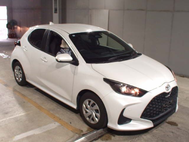 2024 Toyota Yaris X Japan auction vehicle