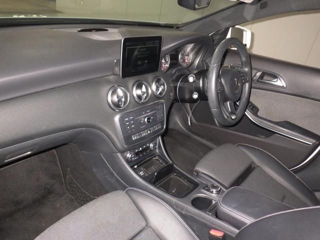 2017 Mercedes-Benz A 180 auction photo 2