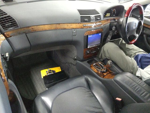 2004 Mercedes-Benz S-Class S500L auction photo 3