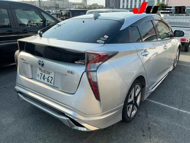 2015 Toyota Prius Sツーリングセレクション auction photo 6