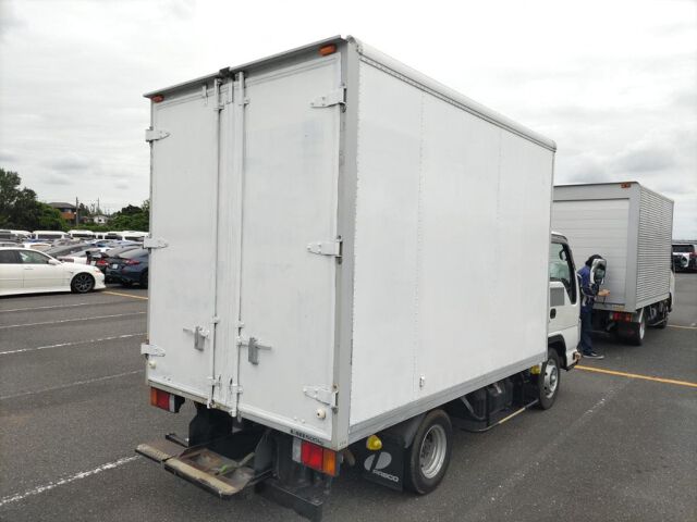 2017 Isuzu Elf Panel van auction photo 5