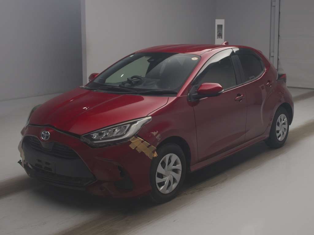 2020 Toyota Yaris ハイブリッドG Japan auction vehicle