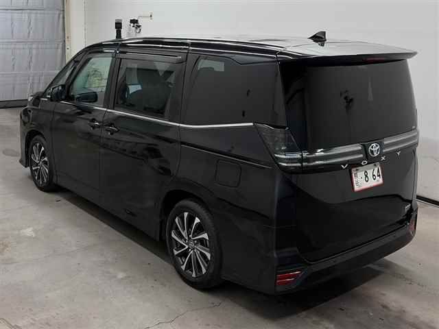 2023 Toyota Voxy ハイブリッドS-Z auction photo 2